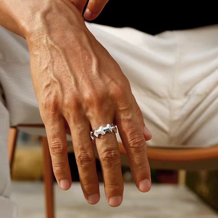 Geometric Arrow Texture Men's Band Ring - 925 Sterling Silver/Platinum (Round-Cut Moissanite Inlaid) - BOCOS JEWELRY