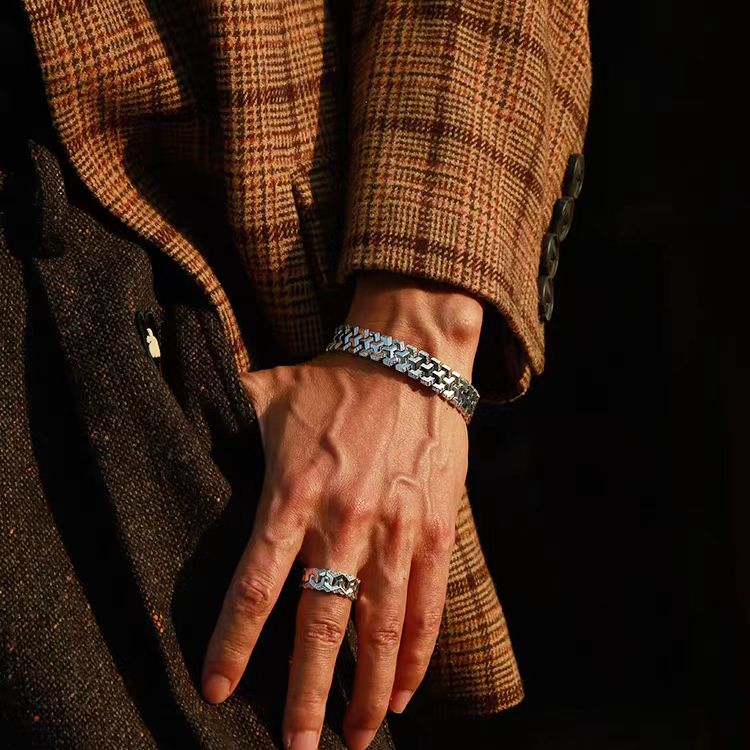 6923147bcba64e8c5ea7e780a205f84e