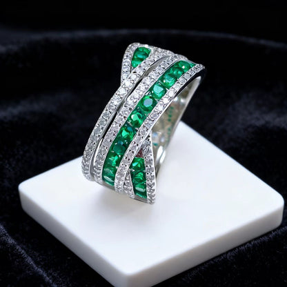 Round-Cut Lab-Grown Emerald & Moissanite Bezel-Set Crisscross Ring | BOCOS JEWELRY