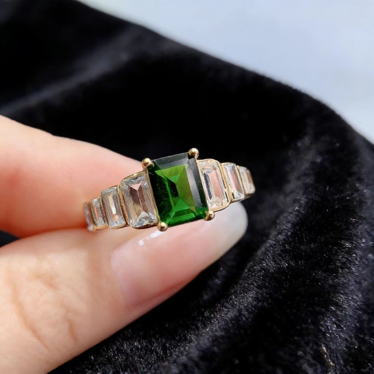 18k Yellow Gold Emerald-Cut 2ct Lab-Grown Emerald Ring | BOCOS JEWELRY