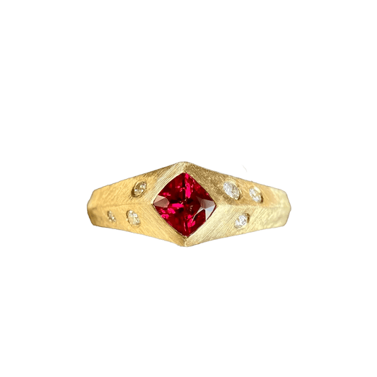Textured Geometric Ring - 18k Yellow Gold (Princess - Cut Lab - Grown Ruby & Round - Cut Moissanite) - BOCOS JEWELRY - bocosjewelry
